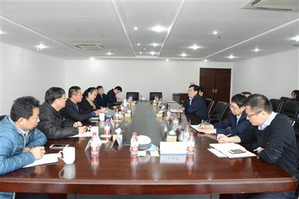 中原工學(xué)院副校長(zhǎng)、首航資本CEO一行到訪河南航投
